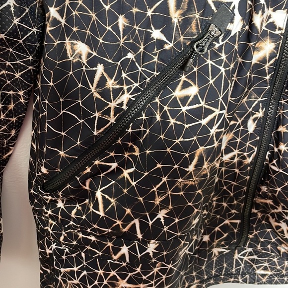 LULULEMON MISS MISTY II IN STAR CRUSHED RUNNING JACKET BLACK WHITE RUST SZ 6 - Picture 5 of 15